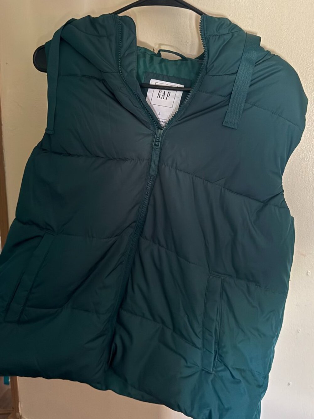 GAP puffer vest with hoodie